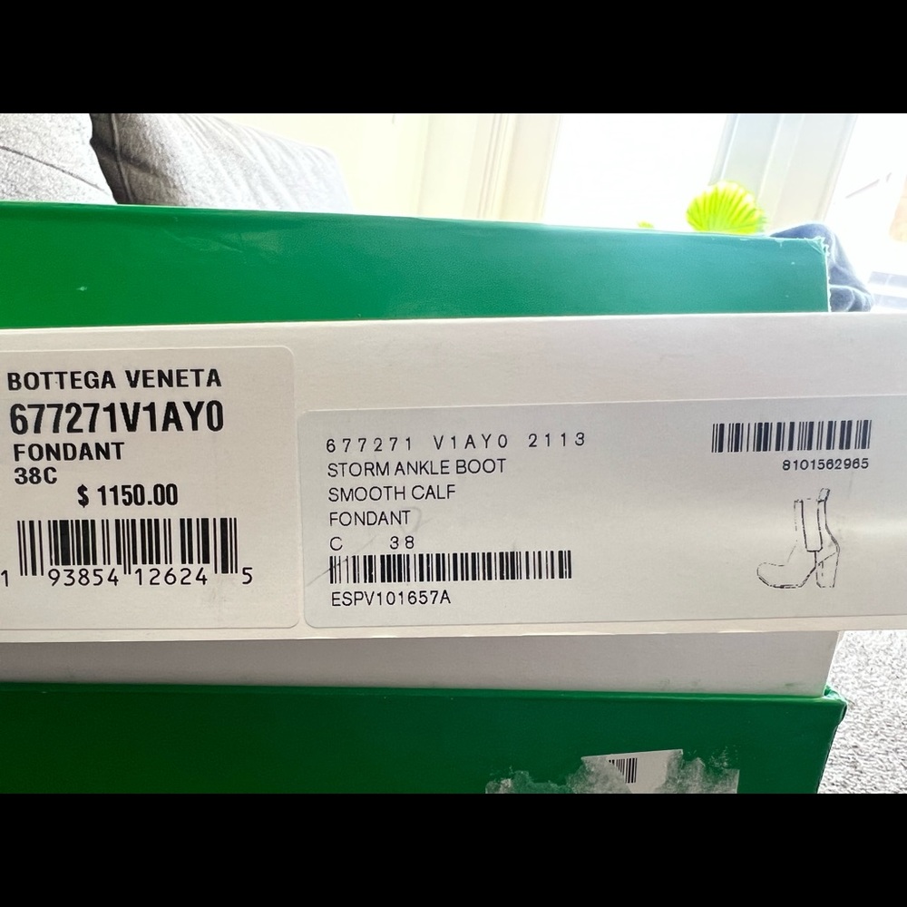 Bottega Veneta 90mm Chelsea Block-Heel Booties - Picture 9 of 9